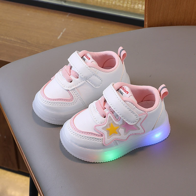 Baskets lumineuses à LED pour enfant, semelle antidérapante